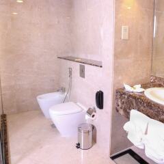 Отель Al Bahar Hotel & Resort (ex. Blue Diamond AlSalam Resort) ОАЭ, Эль-Фуджайра - 1 отзыв об отеле, цены и фото номеров - забронировать отель Al Bahar Hotel & Resort (ex. Blue Diamond AlSalam Resort) онлайн ванная