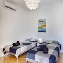 Отель Modern 2 Bedroom Seaview Apartment Мальта, Слима - отзывы, цены и фото номеров - забронировать отель Modern 2 Bedroom Seaview Apartment онлайн комната для гостей фото 5