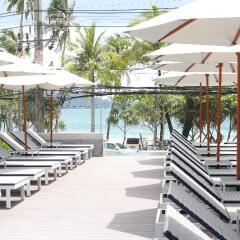 Отель The Nature Phuket бассейн фото 2