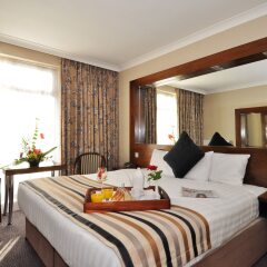 Flannerys Hotel комната для гостей
