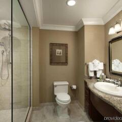 Отель Embassy Suites Washington D.C. - Convention Center США, Вашингтон - отзывы, цены и фото номеров - забронировать отель Embassy Suites Washington D.C. - Convention Center онлайн ванная фото 2