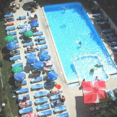 Hotel Varshava Золотые пески бассейн фото 3