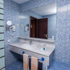 Отель SBH Fuerteventura Playa - All Inclusive ванная