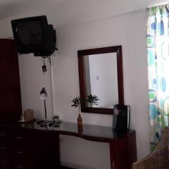 Отель Hibiscus Lodge Ямайка, Очо-Риос - отзывы, цены и фото номеров - забронировать отель Hibiscus Lodge онлайн фото 2