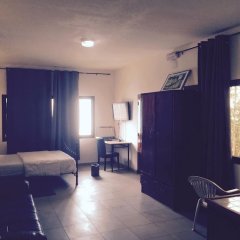 Pension Les Palmiers in Conakry, Guinea from 108$, photos, reviews - zenhotels.com guestroom photo 4
