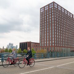 Отель Leonardo Royal Hotel Amsterdam Нидерланды, Амстердам - отзывы, цены и фото номеров - забронировать отель Leonardo Royal Hotel Amsterdam онлайн спортивное сооружение