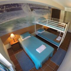 Supertubos Beach Hostel бассейн фото 2