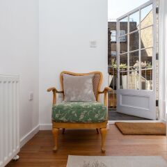 Апартаменты 1 Bedroom Apartment In Fitzrovia Sleeps 4 комната для гостей фото 3