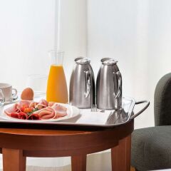 Отель NH Marbella в номере