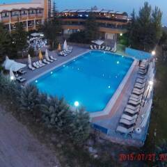 Ulasan Hotel бассейн фото 2