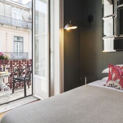 Отель Cheese & Wine Suites Португалия, Лиссабон - 5 отзывов об отеле, цены и фото номеров - забронировать отель Cheese & Wine Suites онлайн балкон