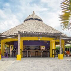 Отель Blue Bay Curacao Golf & Beach Resort с домашними животными