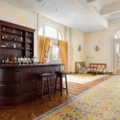 Eurostars Hotel Real гостиничный бар