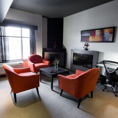 Отель Grand Times Hotel Quebec City Airport Канада, Л'Ансьен-Лорет - отзывы, цены и фото номеров - забронировать отель Grand Times Hotel Quebec City Airport онлайн интерьер отеля