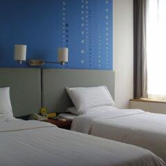 Отель Piao Home Inn Beijing Qianmen Китай, Пекин - отзывы, цены и фото номеров - забронировать отель Piao Home Inn Beijing Qianmen онлайн комната для гостей фото 3
