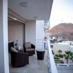 Отель Cascadas de Pedregal 311 2 BR by Casago Педрегал балкон