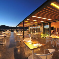 Отель Ramada Resort Bodrum гостиничный бар