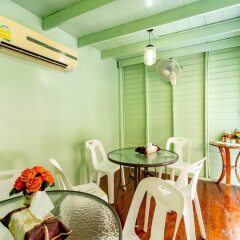 Отель Bangphlat Resort Бангкок питание фото 3