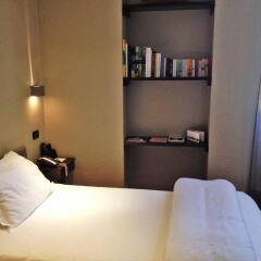 Отель Town House 12 сейф в номере