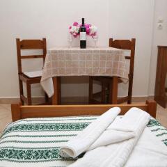 Отель Enjoy Villas Греция, Остров Санторини - 1 отзыв об отеле, цены и фото номеров - забронировать отель Enjoy Villas онлайн комната для гостей фото 2