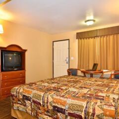 Отель Americas Best Value Inn - Alvarado Street Лос-Анджелес в номере