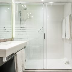 ILUNION Bel-Art Hotel ванная
