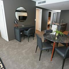 Alex Perry Hotel & Apartments комната для гостей фото 5