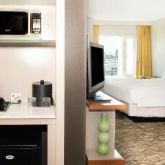Отель SpringHill Suites Las Vegas Convention Center удобства в номере фото 2