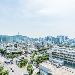 Отель Ramada Seoul Jongno Сеул балкон