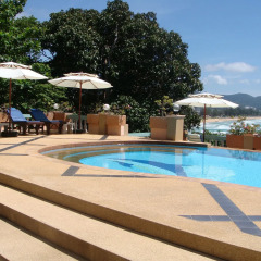 Отель Baan Karon Hill Phuket Resort с домашними животными