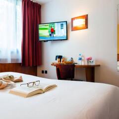 Brit Hotel Rennes St Grégoire - Le Villeneuve в номере