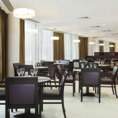 Отель Holiday Inn London Commercial Road питание фото 2