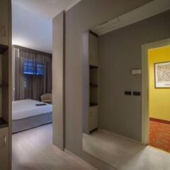 Hotel Maggiore Bologna сейф в номере