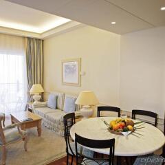 Отель Madeira Regency Palace Hotel Португалия, Фуншал - отзывы, цены и фото номеров - забронировать отель Madeira Regency Palace Hotel онлайн комната для гостей