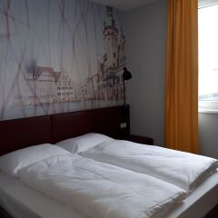 Отель 7 Days Premium Munich-sendling Мюнхен комната для гостей
