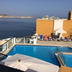 Отель Sunseeker Holiday Complex Буджибба бассейн