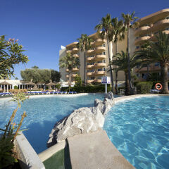 Отель Aparthotel Alcúdia Beach бассейн фото 3