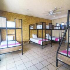 Hostel Hostalife фитнесс-зал