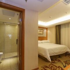 Vienna Hotel Zhongshan Bus Station комната для гостей фото 5