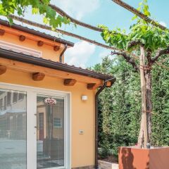 Отель Little House Лимена вид на фасад