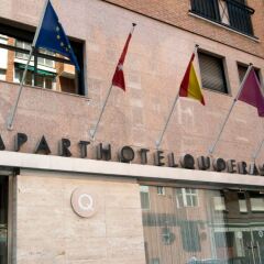 Отель Quo Eraso Aparthotel Испания, Мадрид - 9 отзывов об отеле, цены и фото номеров - забронировать отель Quo Eraso Aparthotel онлайн балкон