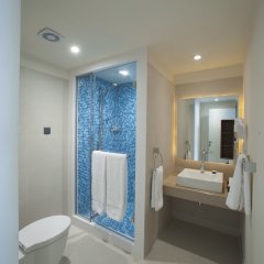 Al Bander Hotel & Resort in Sitra, Bahrain from 212$, photos, reviews - zenhotels.com bathroom photo 3