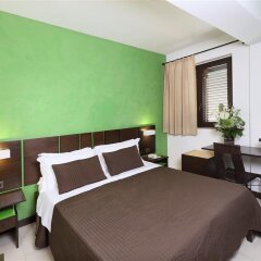 Hotel San Giovanni Джардини Наксос сейф в номере