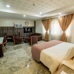 Отель Alphaplus Apartments Нигерия, Абуджа - отзывы, цены и фото номеров - забронировать отель Alphaplus Apartments онлайн комната для гостей фото 3
