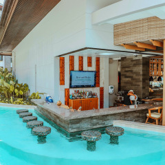 Отель Courtyard by Marriott Bali Nusa Dua Resort Индонезия, Бали - 2 отзыва об отеле, цены и фото номеров - забронировать отель Courtyard by Marriott Bali Nusa Dua Resort онлайн бассейн