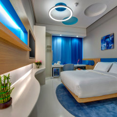 Al Khoory Inn in Dubai, United Arab Emirates from 97$, photos, reviews - zenhotels.com guestroom