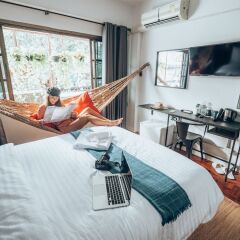 Отель Haus Sathorn 11 Bed & Breakfast Бангкок ванная
