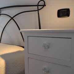Отель Garden Venice Hills Apartment Италия, Региональный парк Colli Euganei - отзывы, цены и фото номеров - забронировать отель Garden Venice Hills Apartment онлайн сейф в номере