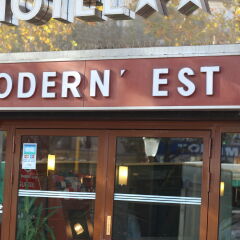 Hotel Modern Est развлечения