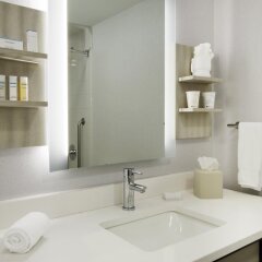 Отель Hilton Garden Inn Columbus-University Area ванная